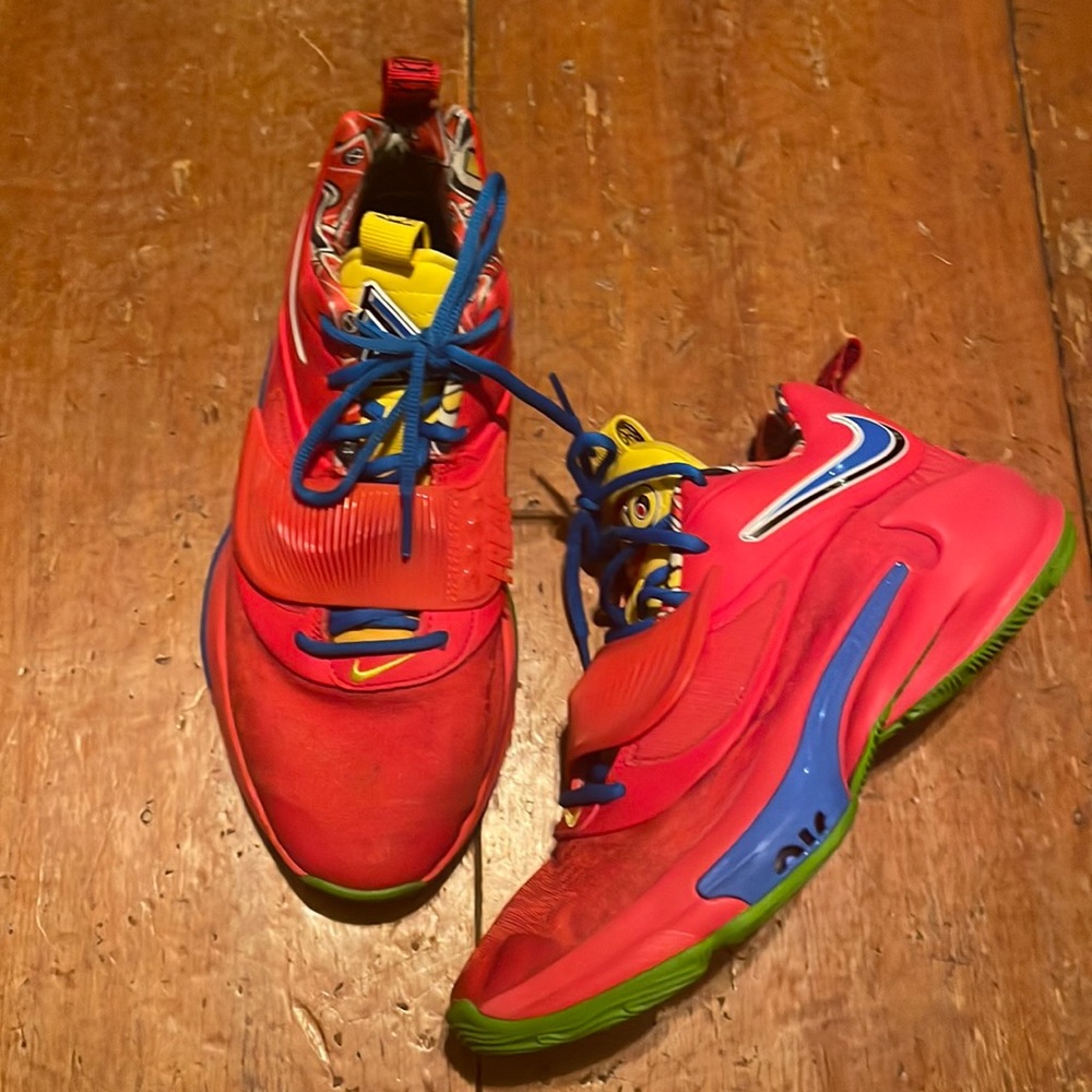 Nike Uno Zoom Freak 3